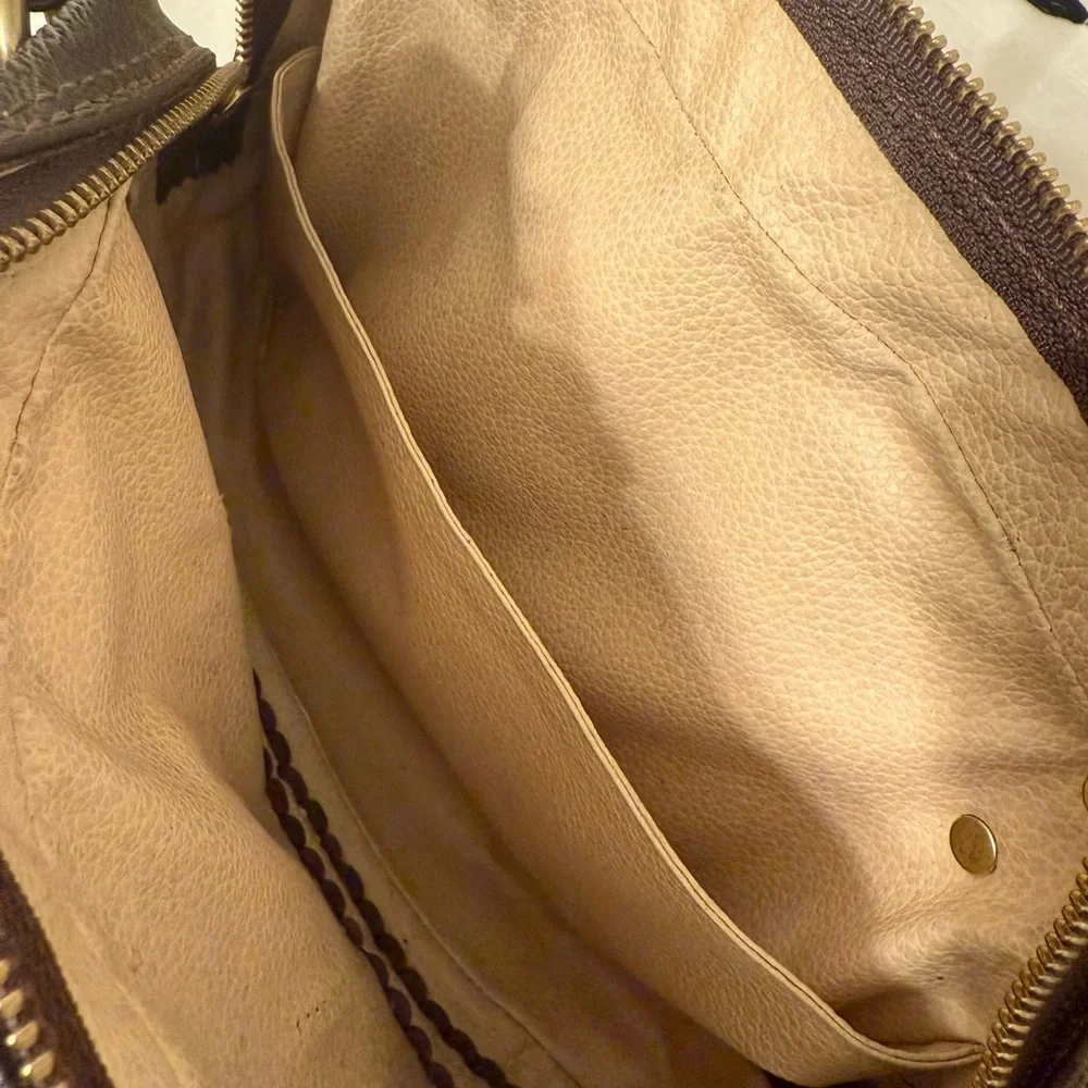 Louis Vuitton crossbody purse - Picture 5 of 8